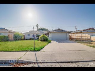 2213  SANDPIPER RD, BAKERSFIELD, CA Home photo