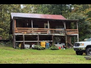 1646 CEDGAP RD, Louisa, KY Home photo