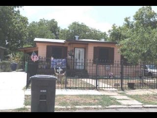 546 JENNINGS AVE, San Antonio, TX Home photo