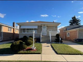 499 OGLESBY AVE, Calumet City, IL Home photo
