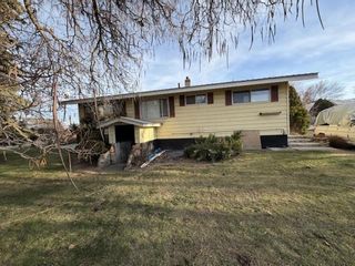 2227 BURTON AVE, Okanogan, WA Home photo